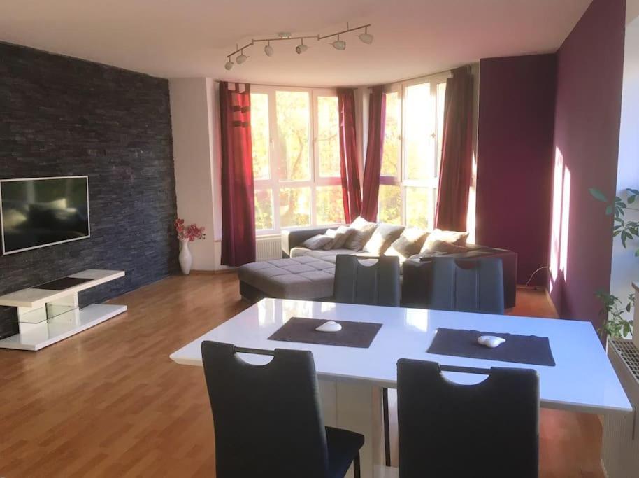 4 Zimmer Wohnung Mit 6 Betten Nahe Hamburg Glinde  Exteriér fotografie