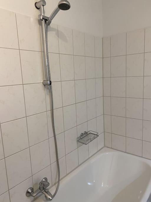 4 Zimmer Wohnung Mit 6 Betten Nahe Hamburg Glinde  Exteriér fotografie