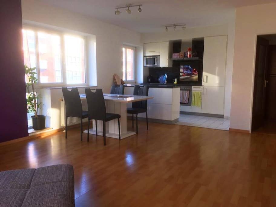 4 Zimmer Wohnung Mit 6 Betten Nahe Hamburg Glinde  Exteriér fotografie